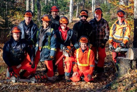 Group of NSORRA dirt bikers who took the chainsaw course